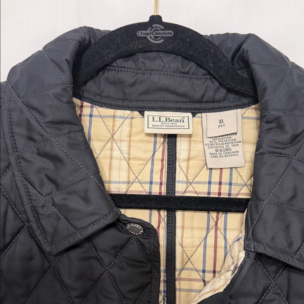 $70 L.L. Bean Black Quilted Jacket Size XL Petite